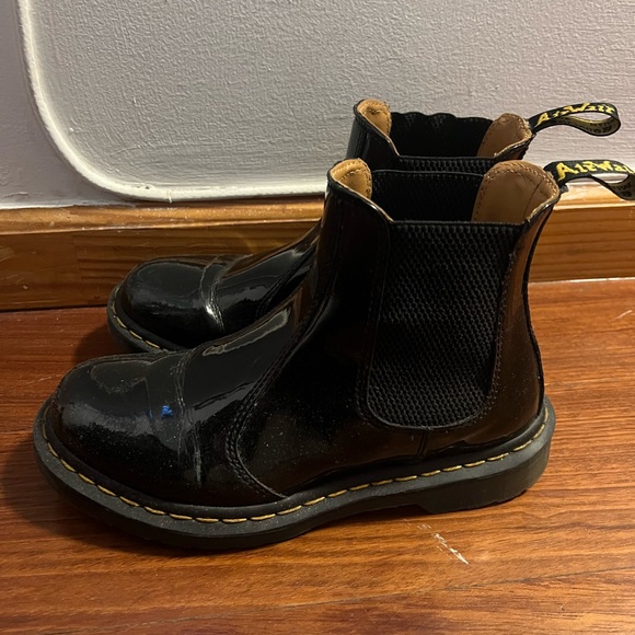 Dr Martens shiny black boots - 2976 Patent. - Picture 1 of 6